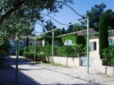self-catering rental swimming pool saint remy de provence