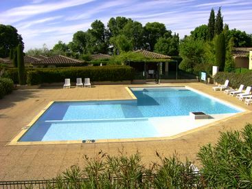 gites piscine saint remy de provence